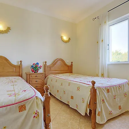 Lara Lima Villa Albufeira
