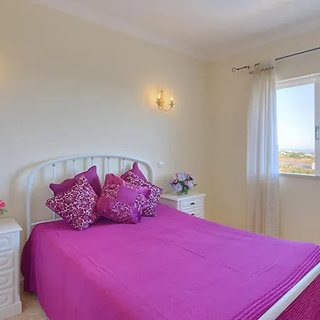 Lara Lima Villa Albufeira